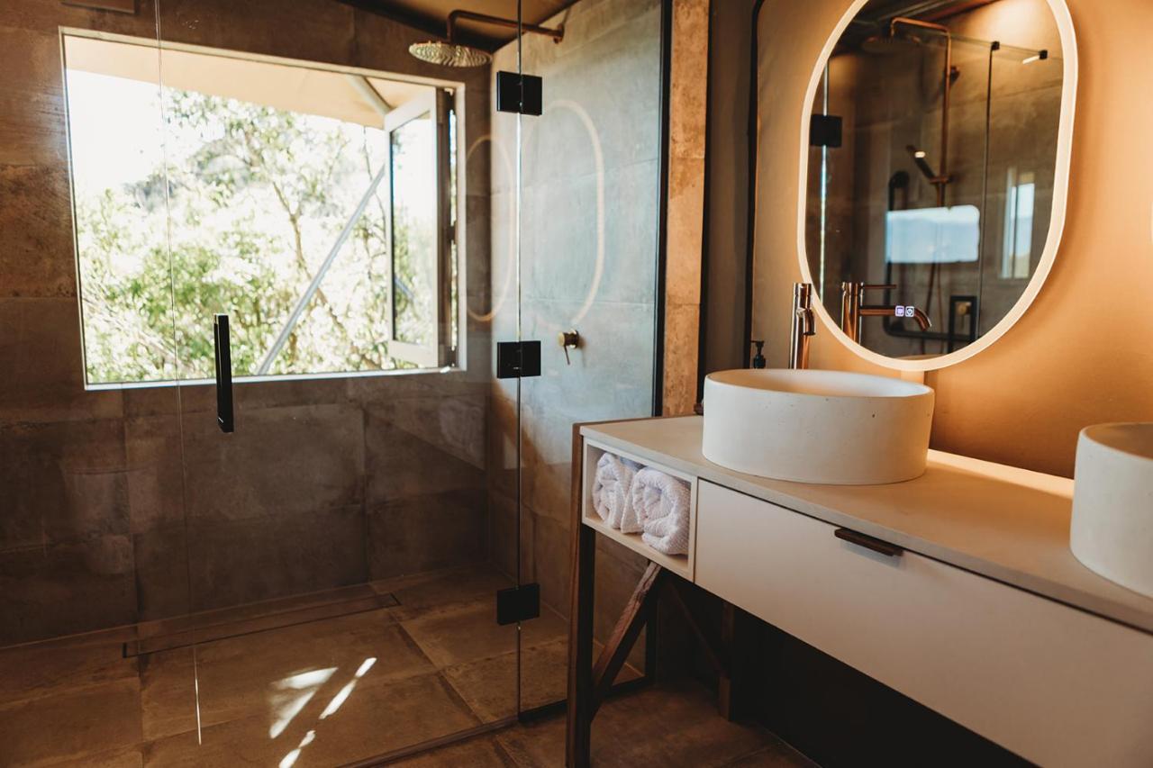 Drift Off Grid Luxury Eco Glamping Hotel Tarakohe Exterior foto