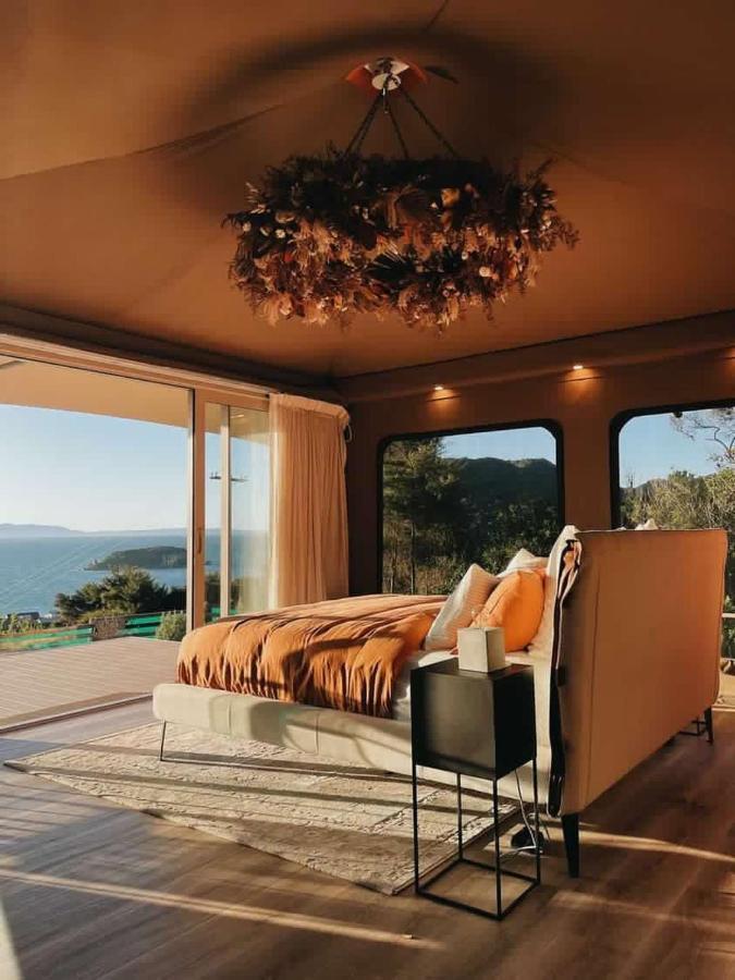 Drift Off Grid Luxury Eco Glamping Hotel Tarakohe Exterior foto