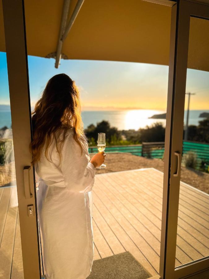 Drift Off Grid Luxury Eco Glamping Hotel Tarakohe Exterior foto